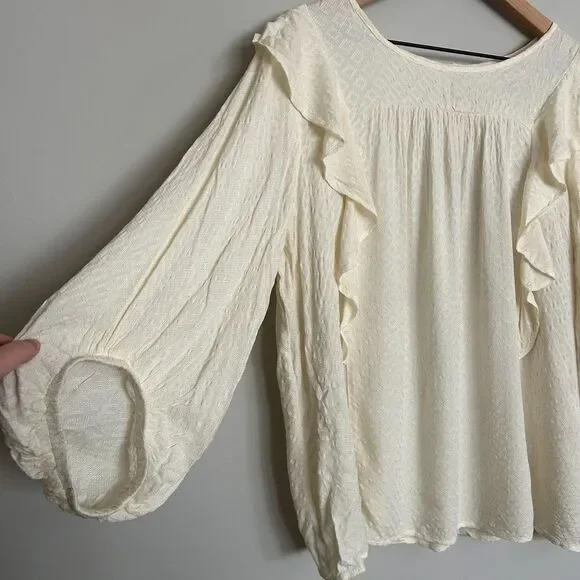 Universal Thread Ruffle Top - Picture 7 of 9